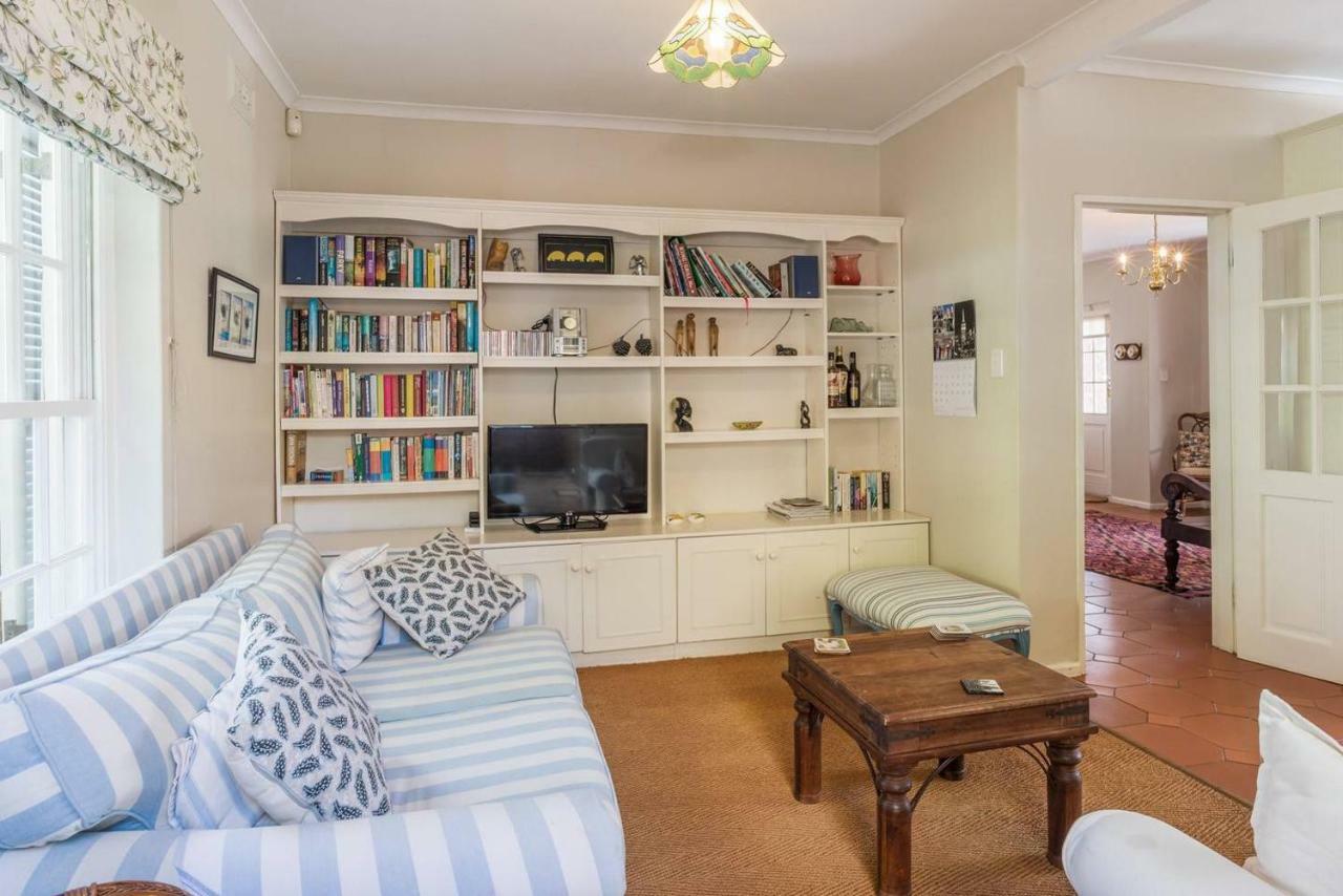 E Stamford Road Apartment